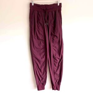 Lululemon dance studio jogger